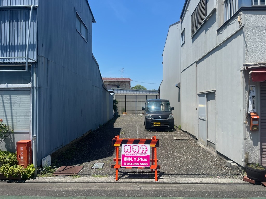 New物件情報　　　　　　　　　　　　　　　　　　　　　　　　≪静岡市清水区万世町一丁目売土地≫